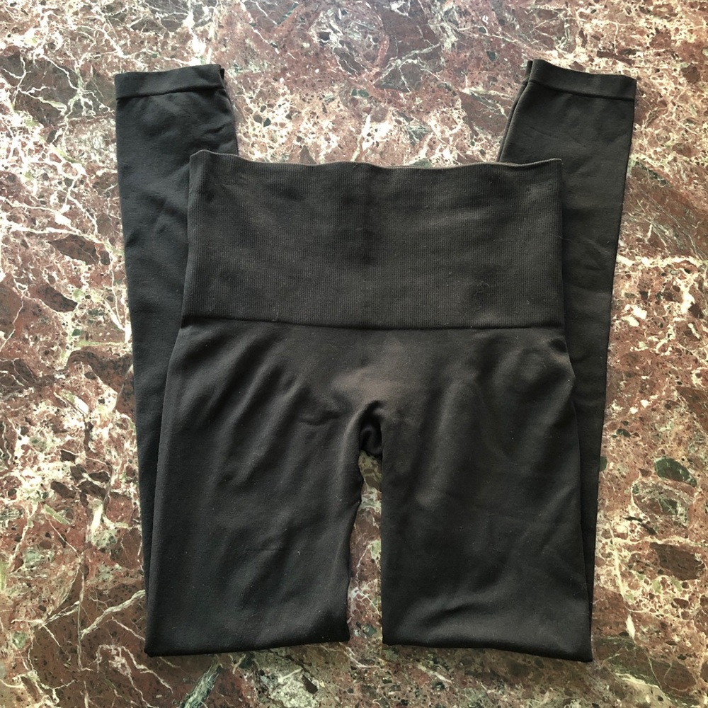 {Spanx} Takes Off Seamless Shaping Leggings - Picture 2 of 5